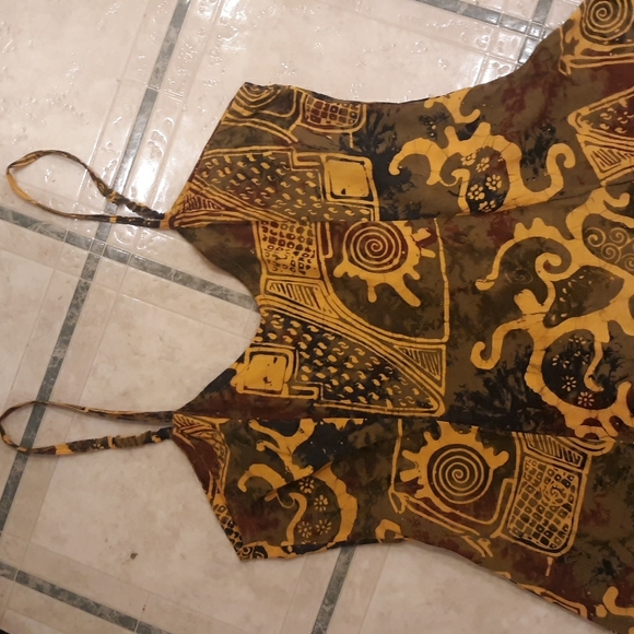 Dress by The Monkeys Designs - Picture 2 of 6